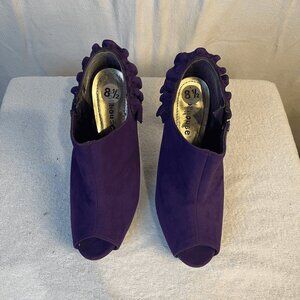 Dollhouse Size 8 1/2 Faux Suede 4 Inch Purple Stiletto Peep Toe